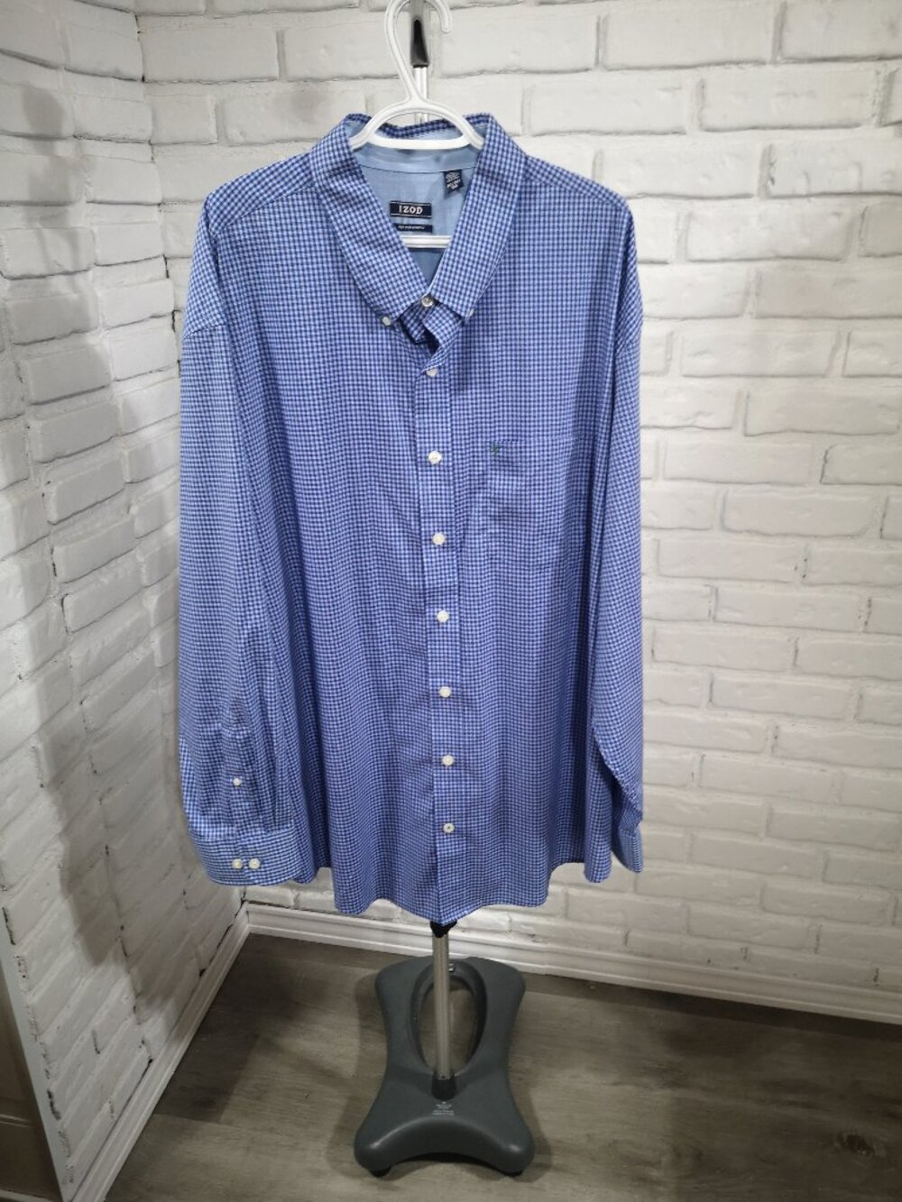 Izod NWOT Men's Size 3XL Blue Checkered Non-Iron Stretch Button Dress Shirt